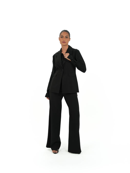 Kayan Sharp Vest in Noir
