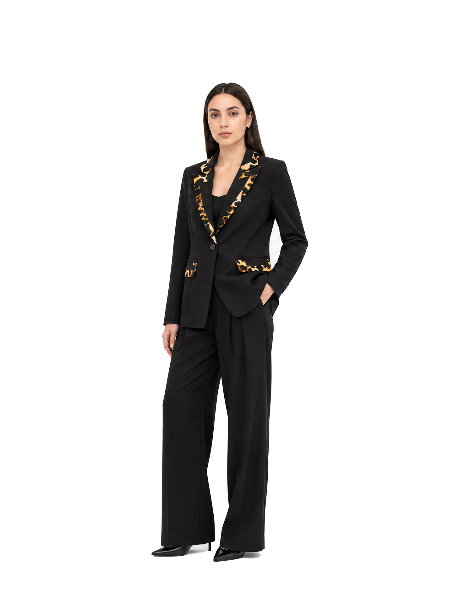 Kayan Trim Suit in Leopard