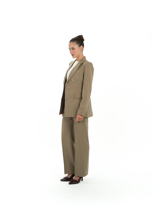 Kayan Classic Suit in Beige