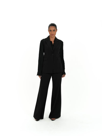 Kayan Sharp Vest in Noir
