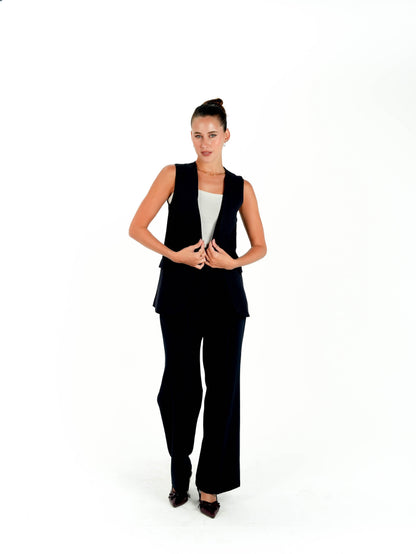 Kayan Vest Ensemble in Black
