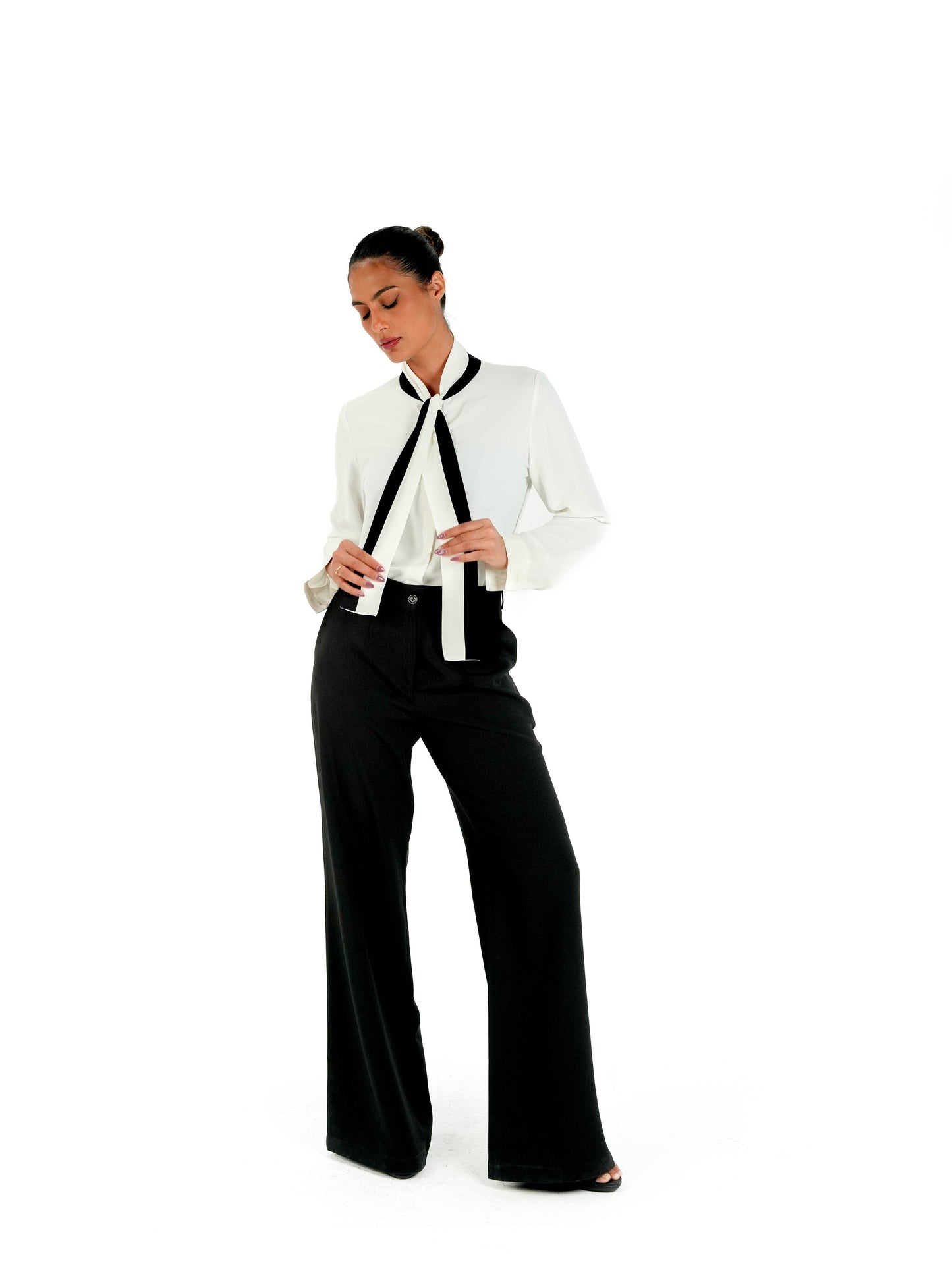 Kayan Tie Blouse in White