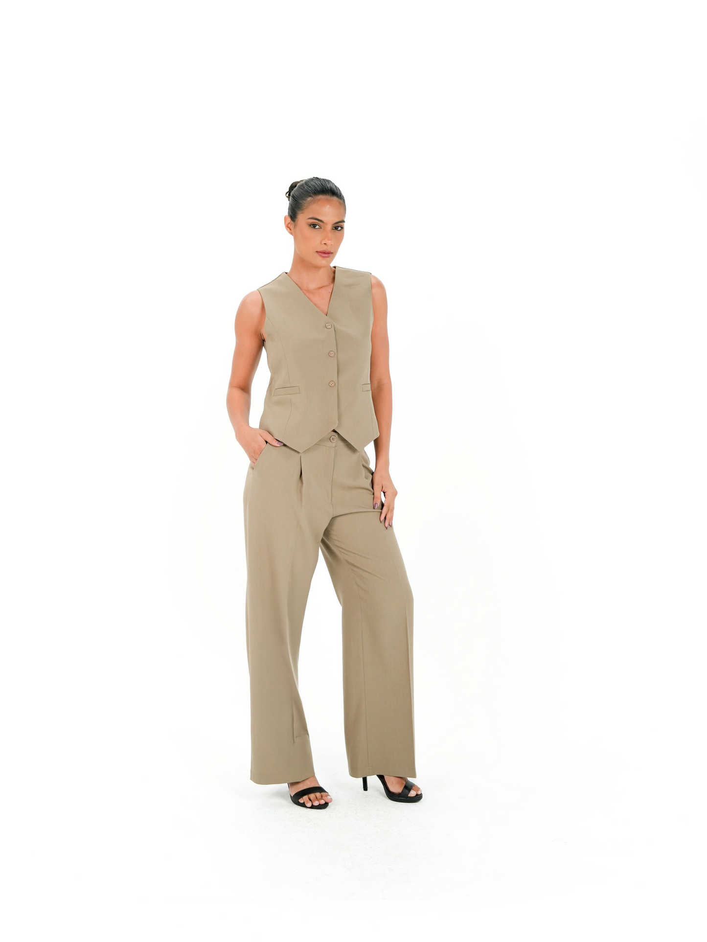 Kayan Vest Ensemble in Sandstone