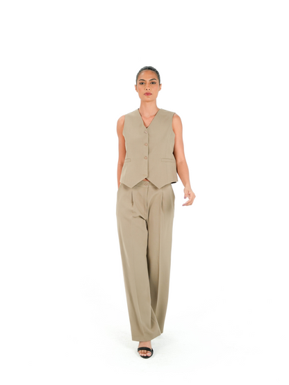 Kayan Vest Ensemble in Sandstone
